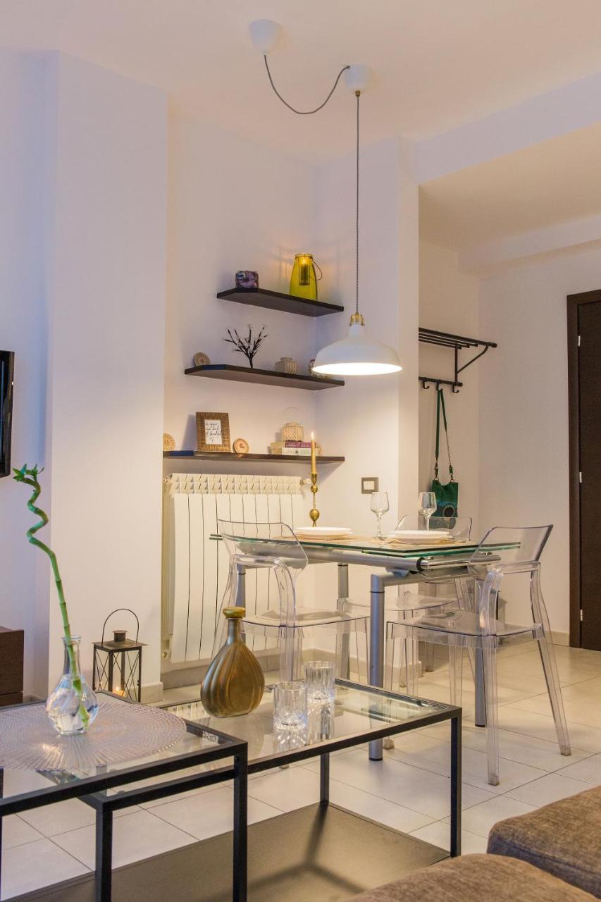 One Love Metropolitan Apartment Bukarest Kültér fotó